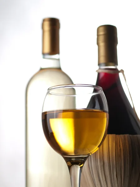 Witte en rode wijn — Stockfoto