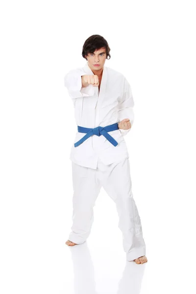 Karate. man i en kimono. — Stockfoto