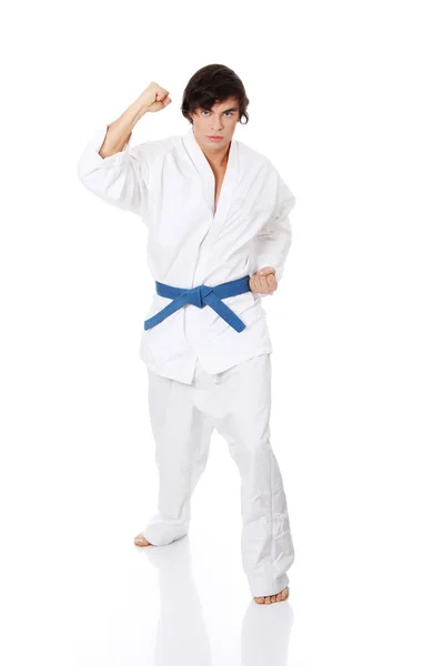 Karate. adam bir kimono içinde. — Stok fotoğraf