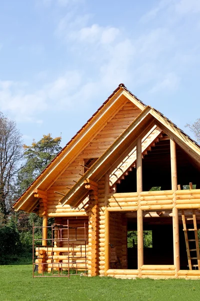 Ecological wooden cottage — Stock Photo, Image