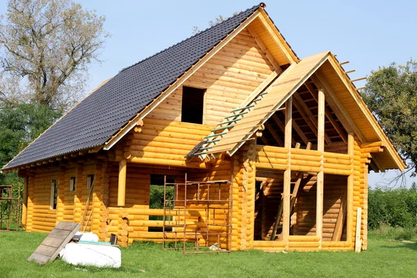 Ökologisches Holzhaus — Stockfoto