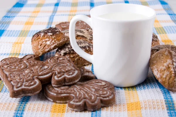 Bolos de leite e chocolate — Fotografia de Stock