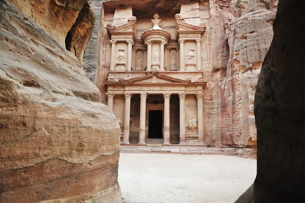 Al Khazneh - o tesouro da cidade antiga de Petra, Jordânia — Fotografia de Stock