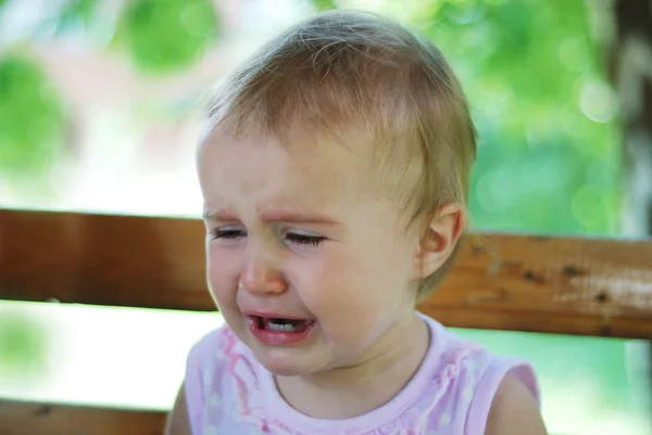 Bebé llorón —  Fotos de Stock