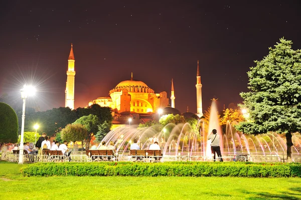 Κωνσταντινούπολη, πανέμορφο Νυκτερινή σκηνή — Φωτογραφία Αρχείου