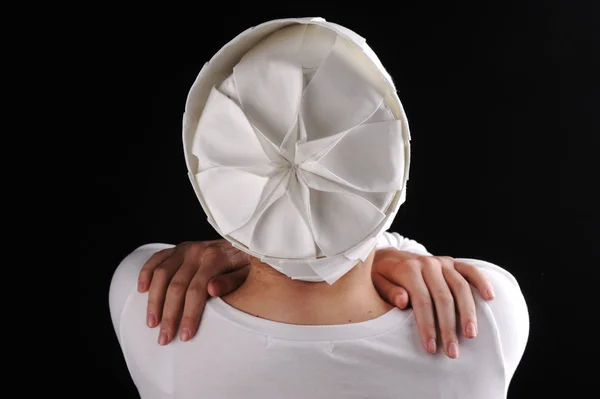 Bílá žena s orientální klobouk — Stock fotografie