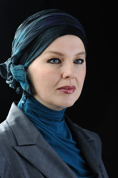 Zelfverzekerd en prachtige Europese Moslimvrouw — Stockfoto