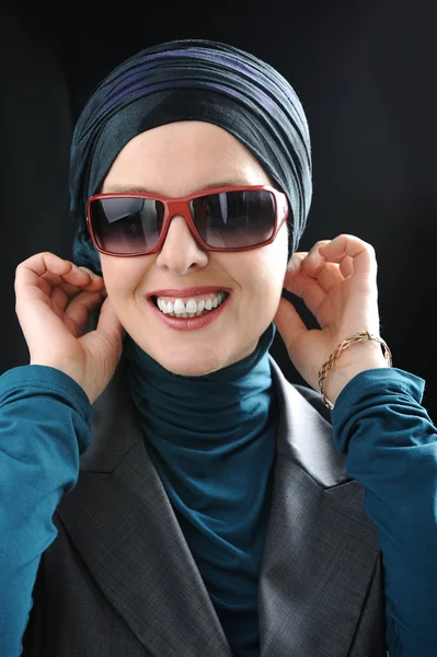 Kendinden emin ve güzel Avrupa Müslüman kadın Stok Fotoğraf