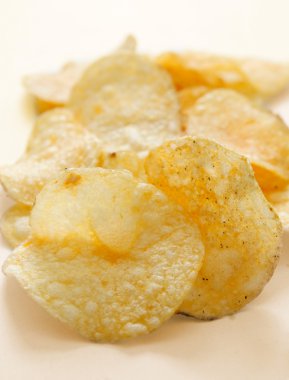 Patates cipsi.