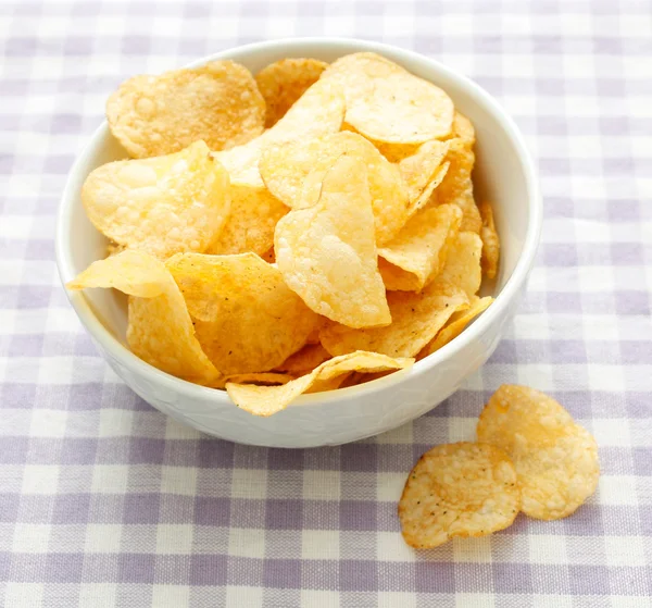 Chips in a bowl — Stock Photo, Image