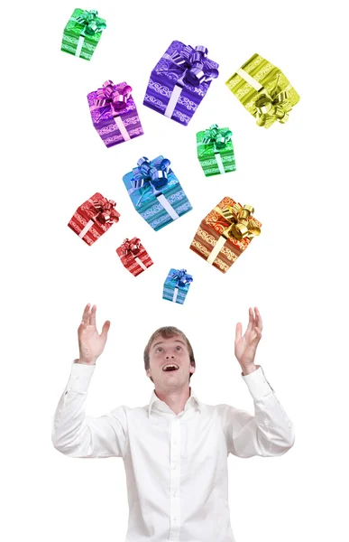 Šťastný chlap s dárky — Stock fotografie