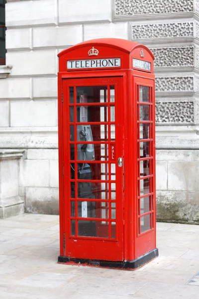 Британская телефонная будка — стоковое фото