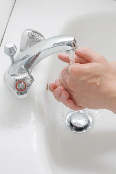 Se laver les mains — Photo