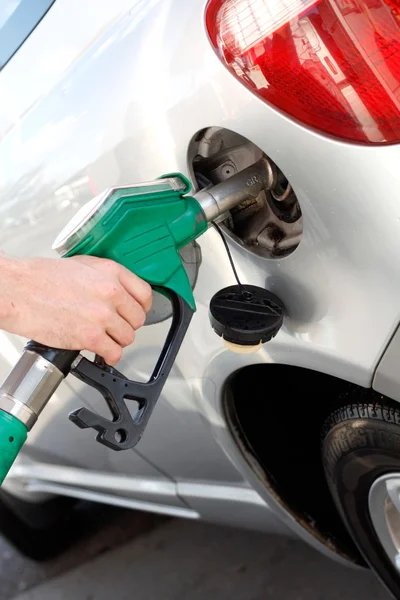 Gas in to the tank — Stock Photo, Image