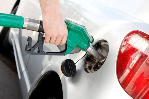 Gas in to the tank — Stock Photo, Image