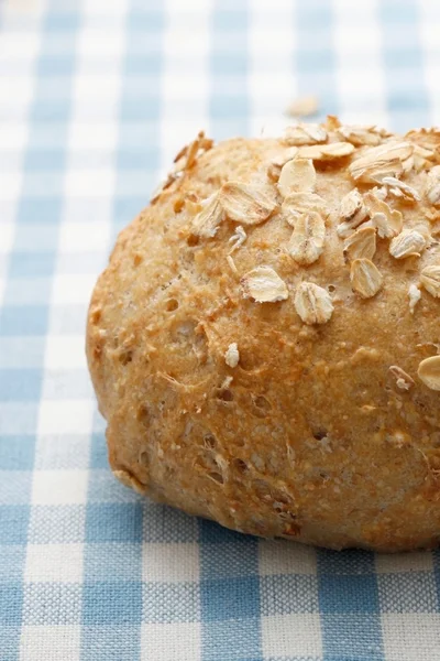 Teljes kiőrlésű kenyér roll — Stock Fotó