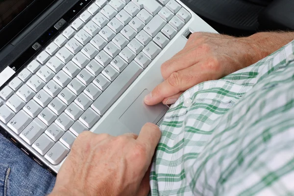 Man typing — Stock Photo, Image