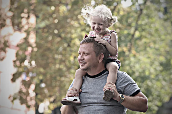 Papa and daughter — Stock Photo, Image