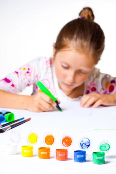 Küçük çocuk çizim — Stok fotoğraf