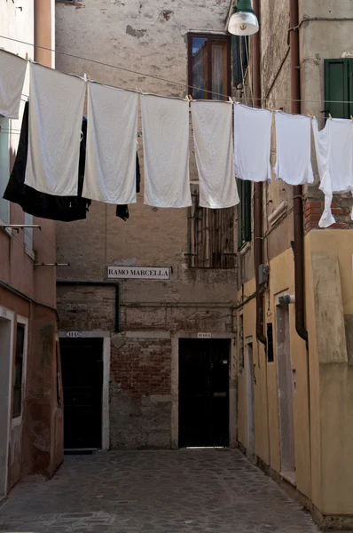 Laundry in Venice, Italy. — Stock Photo, Image