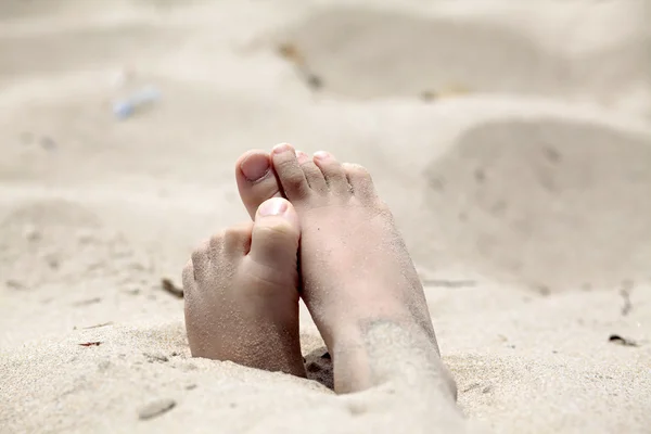 Foots in sand — Stock Photo, Image