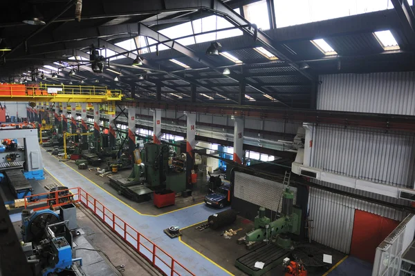 Metal fabrikası kapalı alanda — Stok fotoğraf