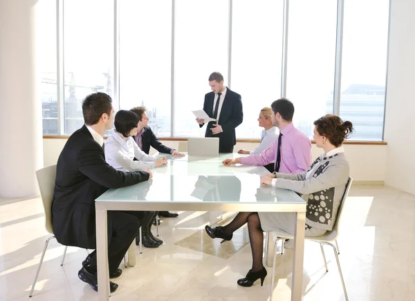 Grupo de trabalho na reunião — Fotografia de Stock