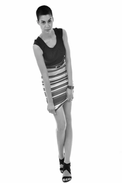 Bruna modello femminile posa isolato su sfondo bianco — Foto Stock