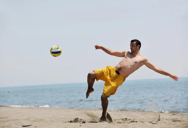 男子沙滩排球游戏玩家 — 图库照片