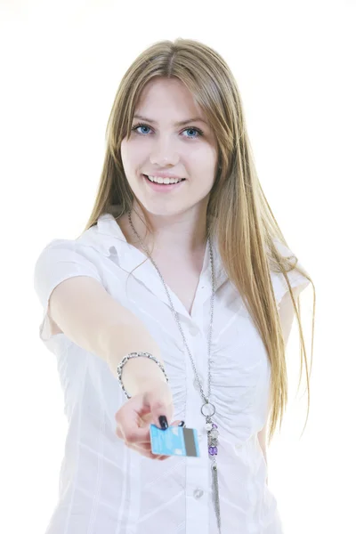 젊은 여자 잡고 신용 카드 — 스톡 사진