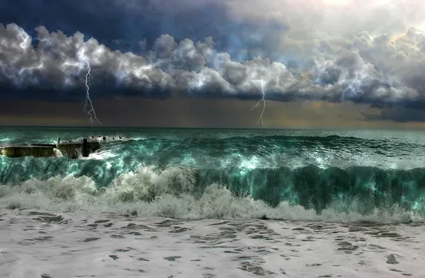 Sea storm with lightning — Stock Photo, Image