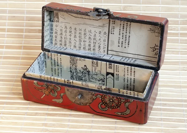 Abrir caja china — Foto de Stock