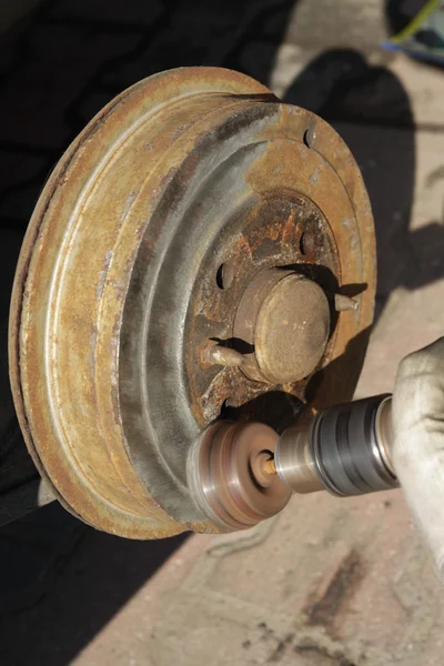Renovation of brake drum — Stock Photo, Image