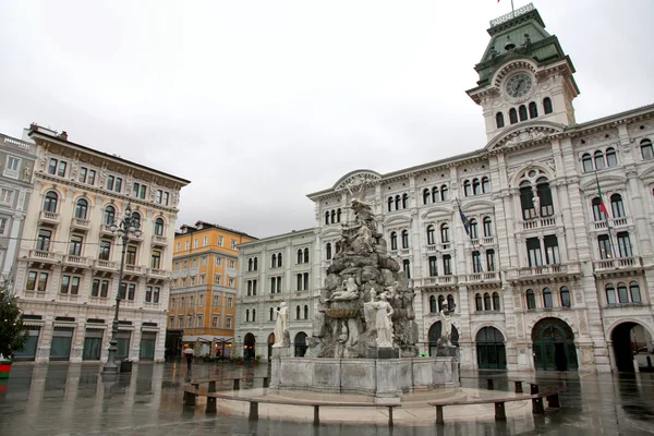 Πόλης τετραγωνικό piazza unita στην Τεργέστη, Ιταλία — Φωτογραφία Αρχείου