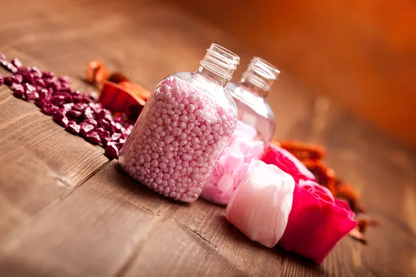 Aromaterapie - růžové koupelová sůl — Stock fotografie