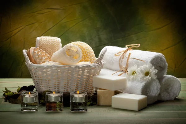 Spa - asciugamani, sapone, candele e strumenti per massaggi — Foto Stock