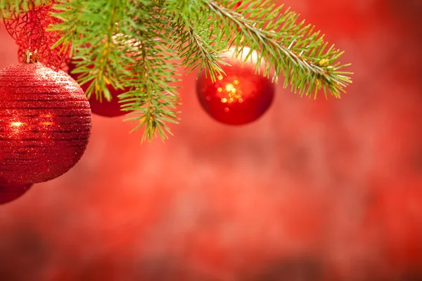 Vánoční pozadí - červené koule — Stock fotografie