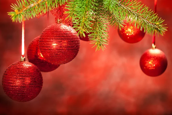 Decoratie - rode kerstballen — Stockfoto