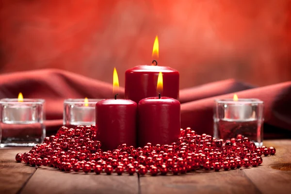 Κόκκινα Χριστούγεννα κεριά — Φωτογραφία Αρχείου