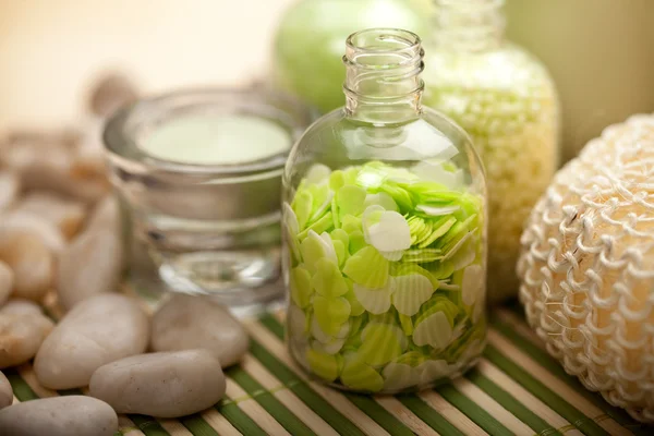 Sal de banho aromaterapia verde — Fotografia de Stock