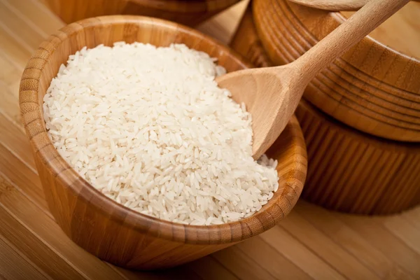 Rijst op schaal — Stockfoto