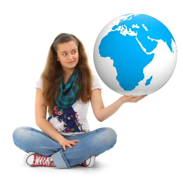 Menina com grande globo mundial — Fotografia de Stock
