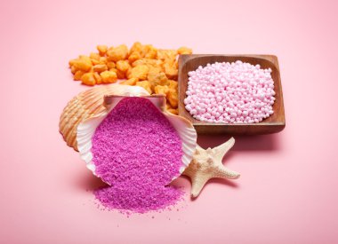 Pink minerals for Spa