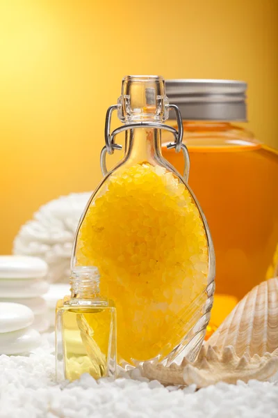 Spa - minerales naranjas; sal y aceites — Foto de Stock