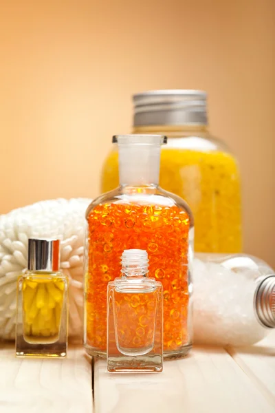 Минералы - соль для ванн и эфирные масла — стоковое фото