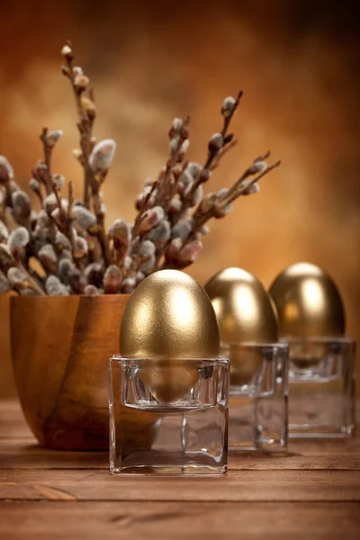Velikonoční zlatá vejce — Stock fotografie