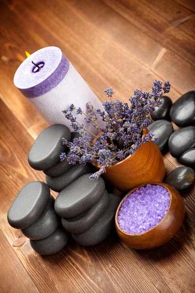 Piedras de spa - aromaterapia de lavanda —  Fotos de Stock