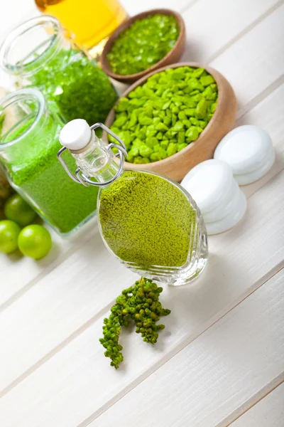 Spa stilleben - grön Aromaterapi — Stockfoto
