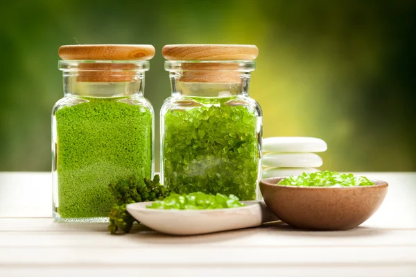 Aromatherapy minerals - green bath salt — Stock Photo, Image