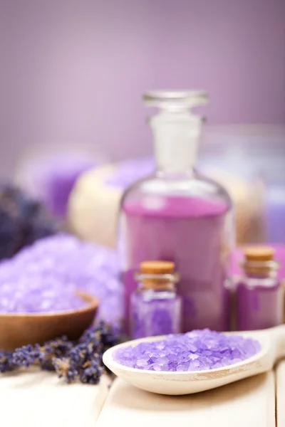 Aromaterapia con lavanda —  Fotos de Stock